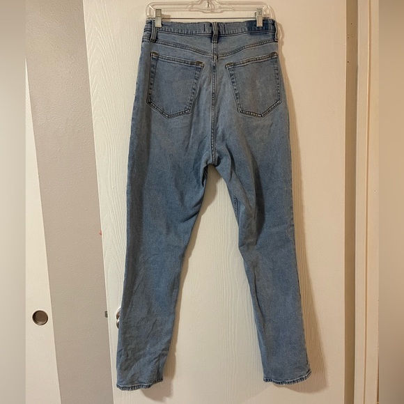 Abercrombie Curve Love 90’s Ultra High Rise Slim Straight with Criss Cross Waist - Picture 3 of 5